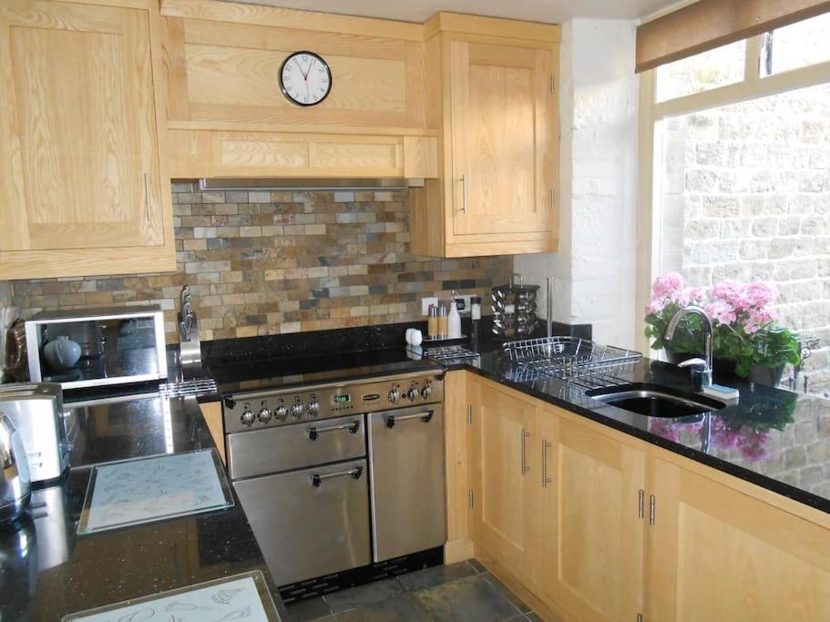 Rustic Cottage, Garden, Near Amenities, Wifi Pateley Bridge Exterior photo